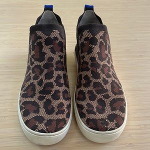 EUC Rothy’s Chelsea Boot, Leopard Print Size 9